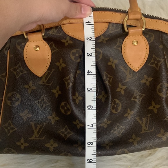 Louis Vuitton Monogram Tivoli leather hand bag - Picture 13 of 16